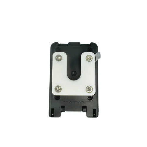 Der OBI Clamp Lock mit TEK-LOK bietet eine schnelle und sichere Befestigung für dein Gear an Gürtel oder Rucksack, ideal für Fotografen und Jäger.